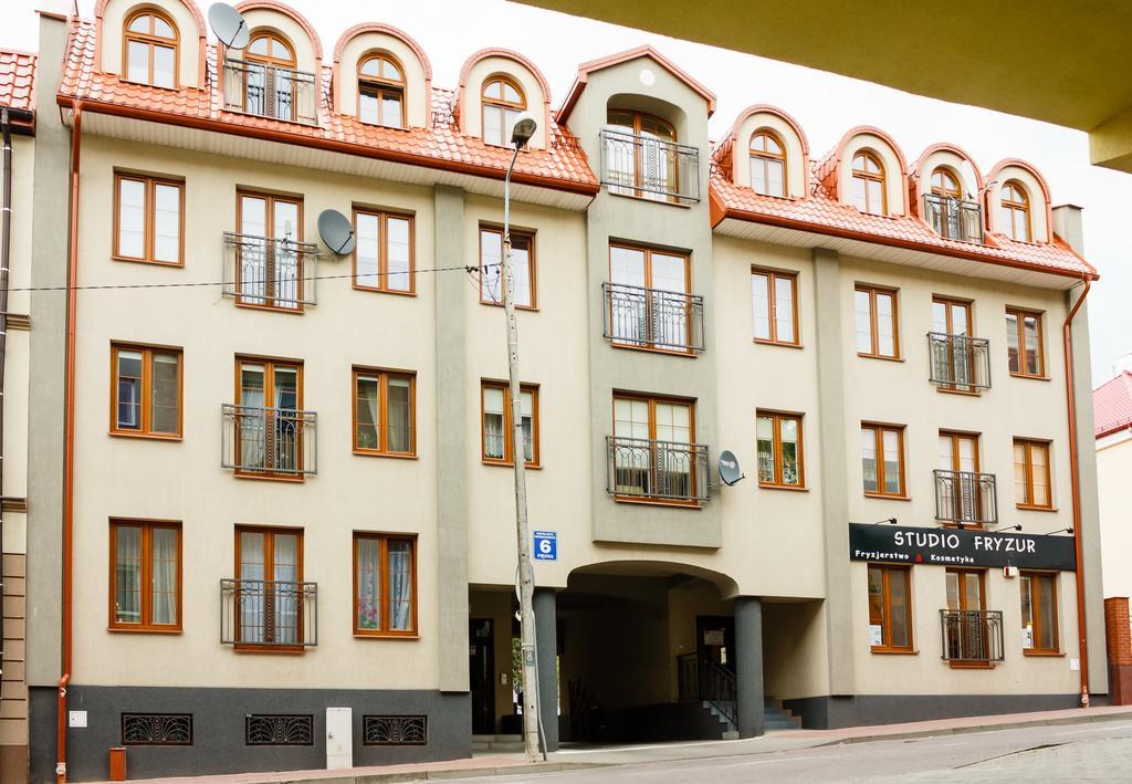 Piekna Apartments White Ломжа Экстерьер фото