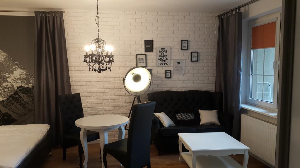 Piekna Apartments White Ломжа Экстерьер фото